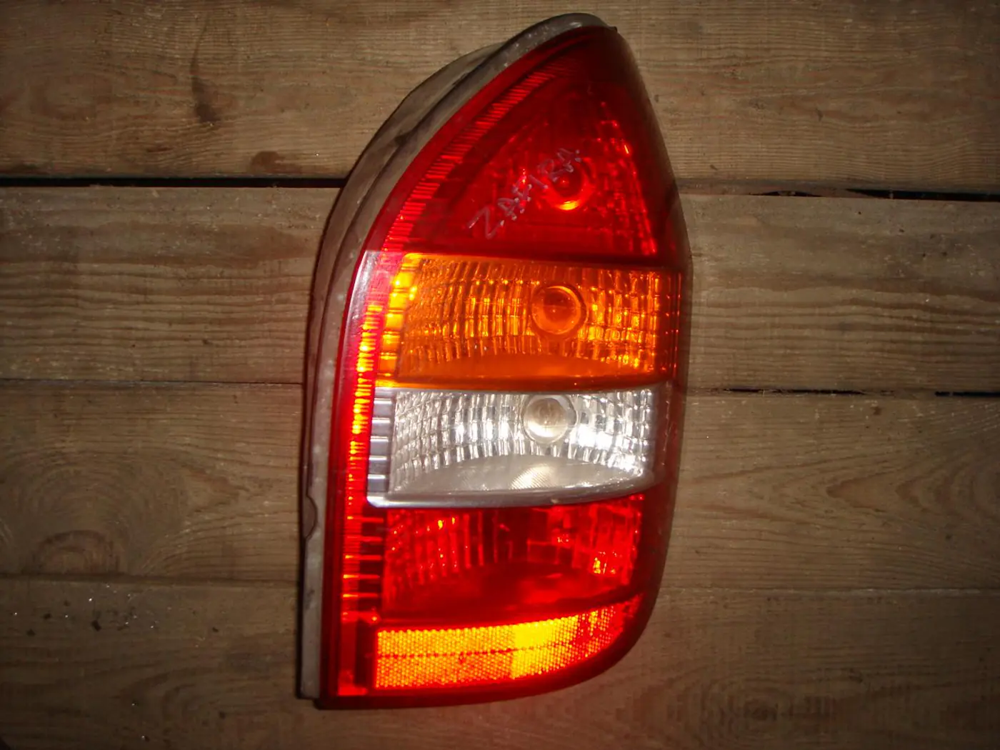 Фонарь задний правый к Opel Zafira 1999