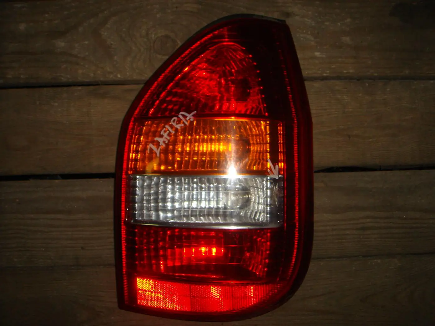Фонарь задний правый к Opel Zafira 2000