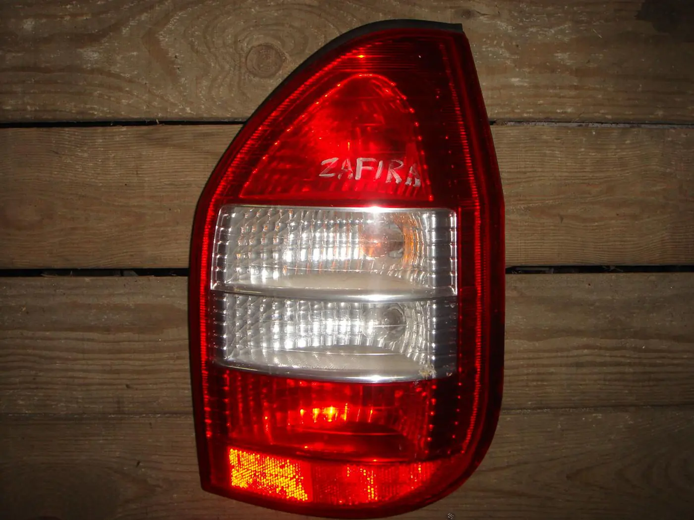 Фонарь задний правый к Opel Zafira 2003