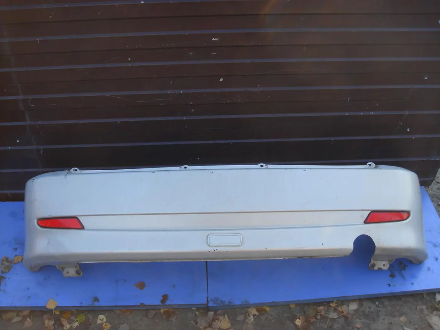 Бампер задний к Daihatsu Sirion 2000