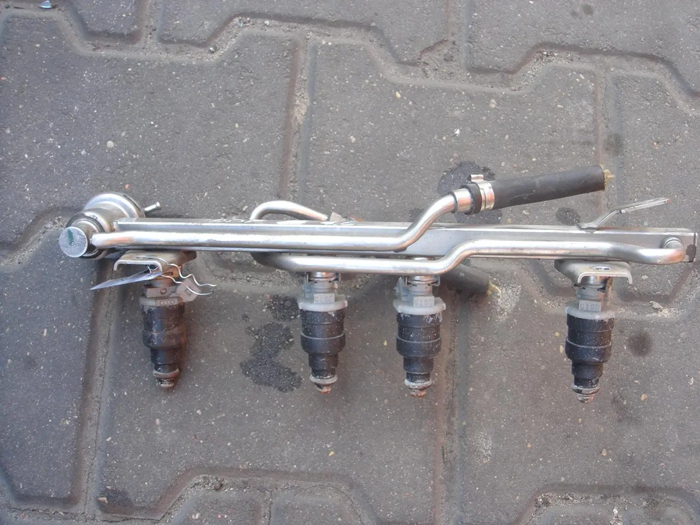 Форсунка к Audi A4 1997