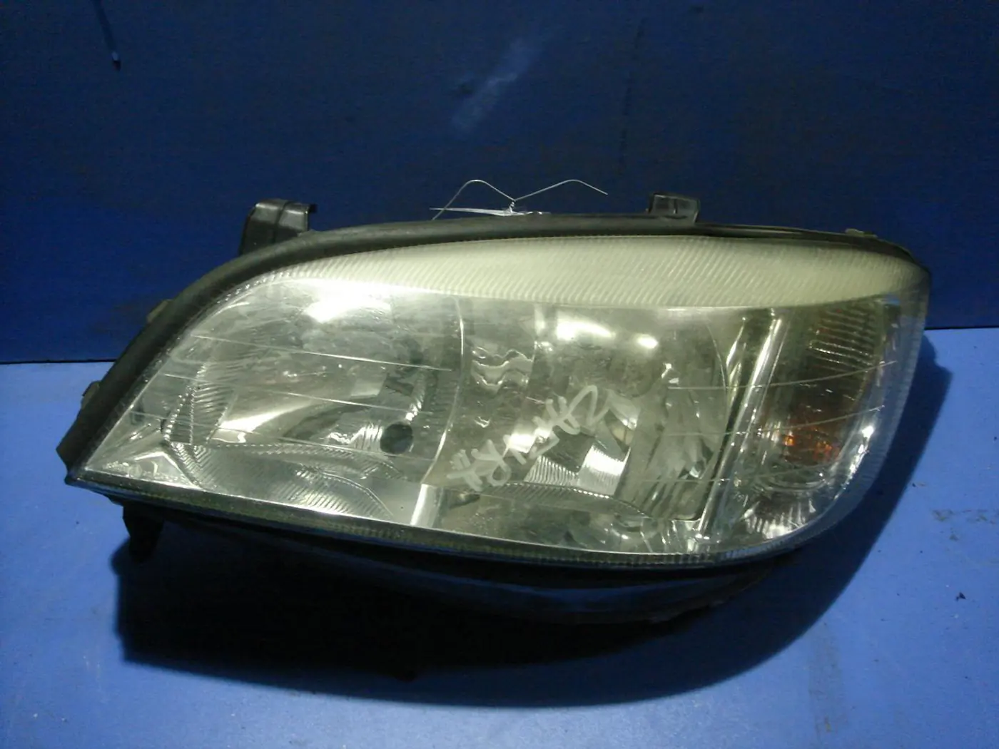 Фара левая к Opel Zafira 2002