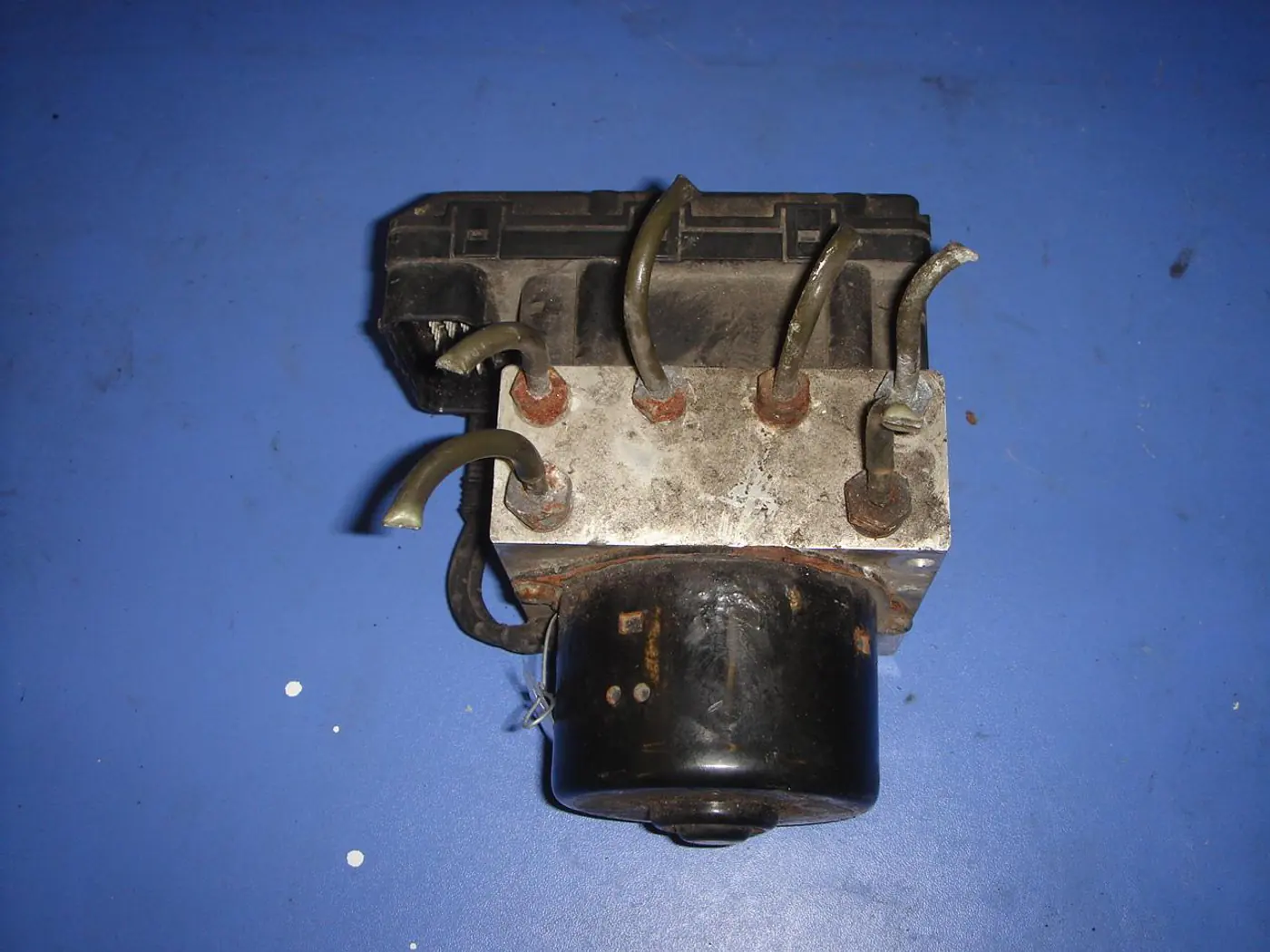 Блок ABS к Volkswagen Passat 1995