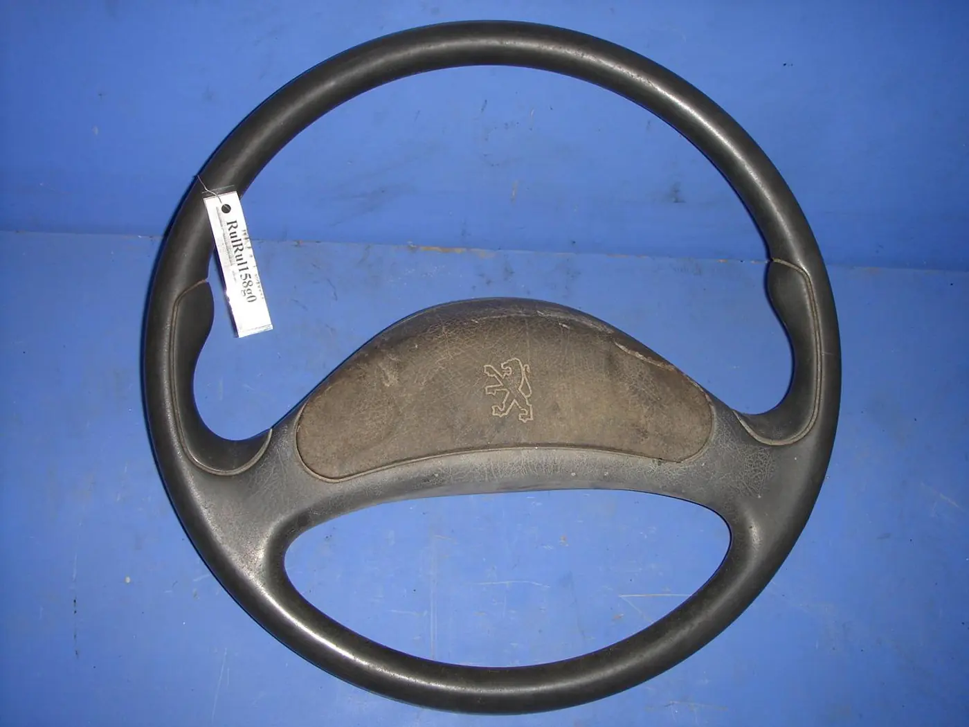Руль к Peugeot  1996