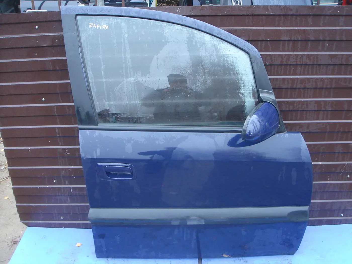 Стекло двери передней правой к Opel Zafira 2003
