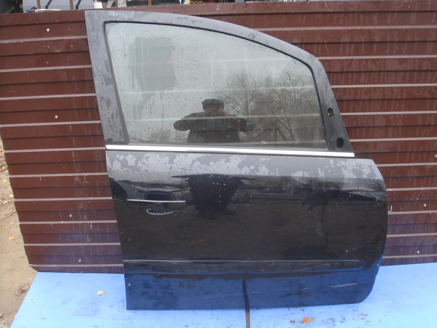 Стекло двери передней правой к Opel Zafira 2006