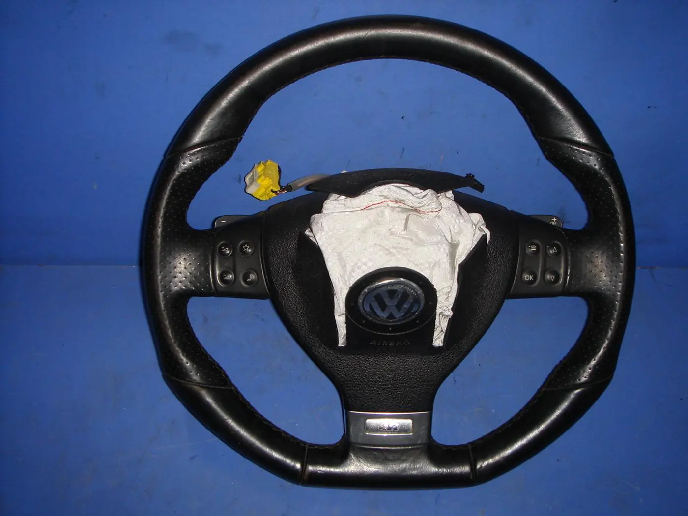Руль к Volkswagen Golf 2006