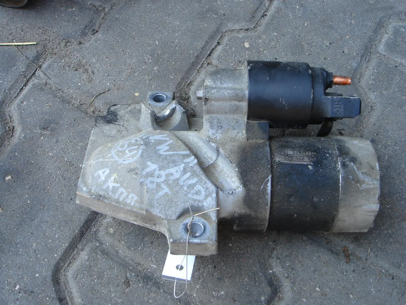 Стартер к Volkswagen Golf 2002