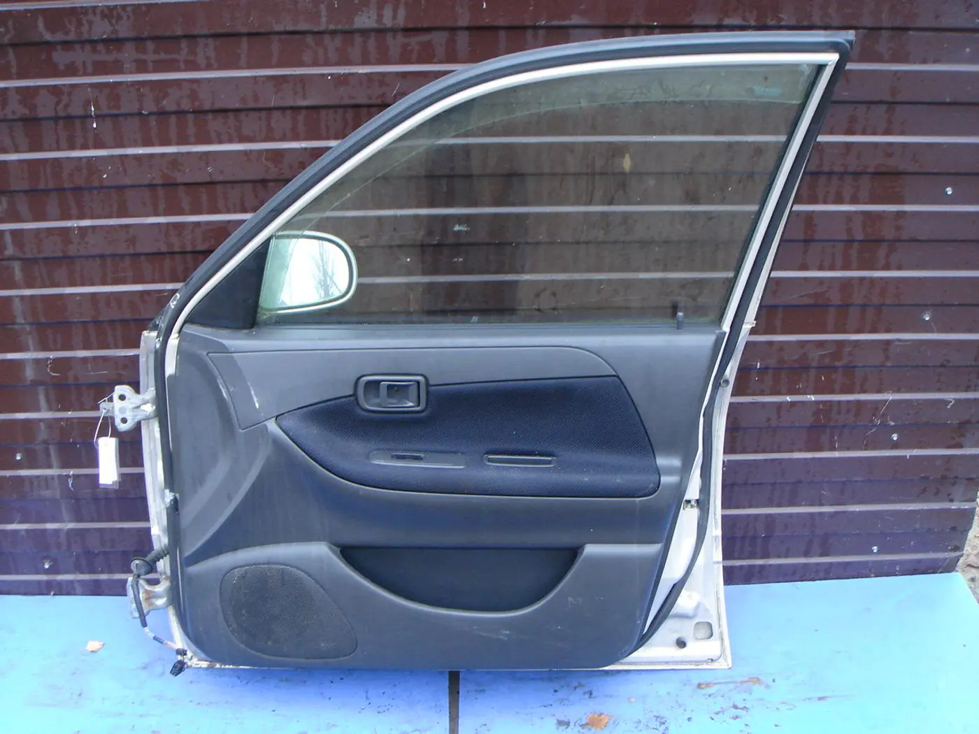 Стеклоподъемник электрический передний правый к Daihatsu Sirion 2001