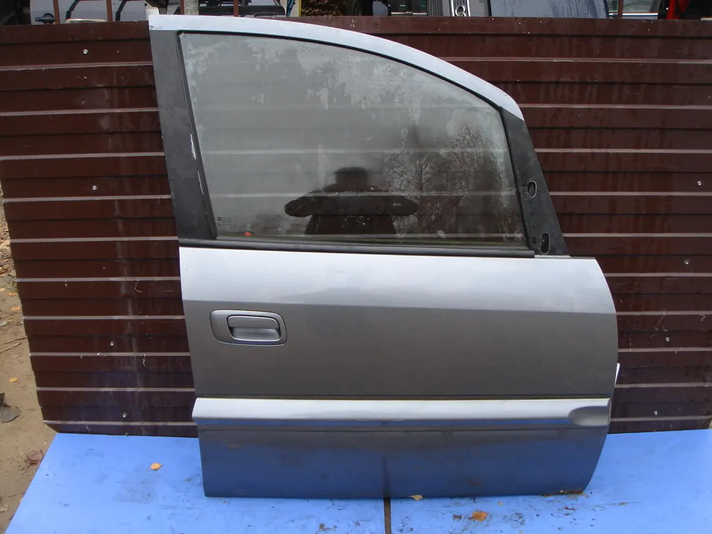 Стекло двери передней правой к Opel Vivaro 2004
