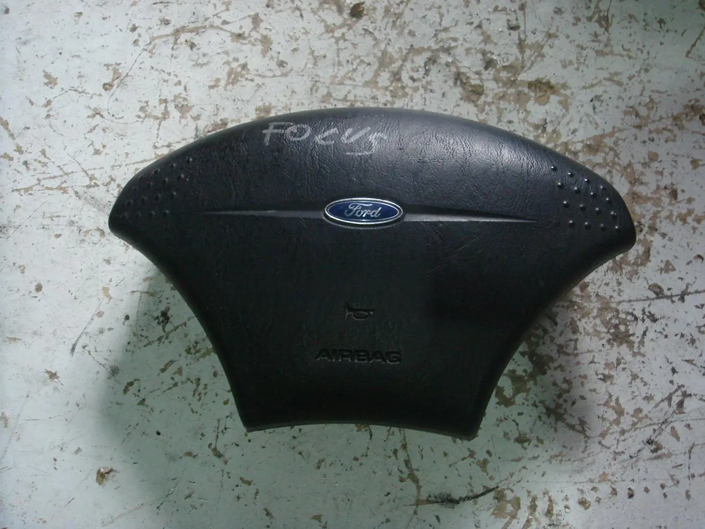 Подушка безопасности водителя к Ford Focus 1999