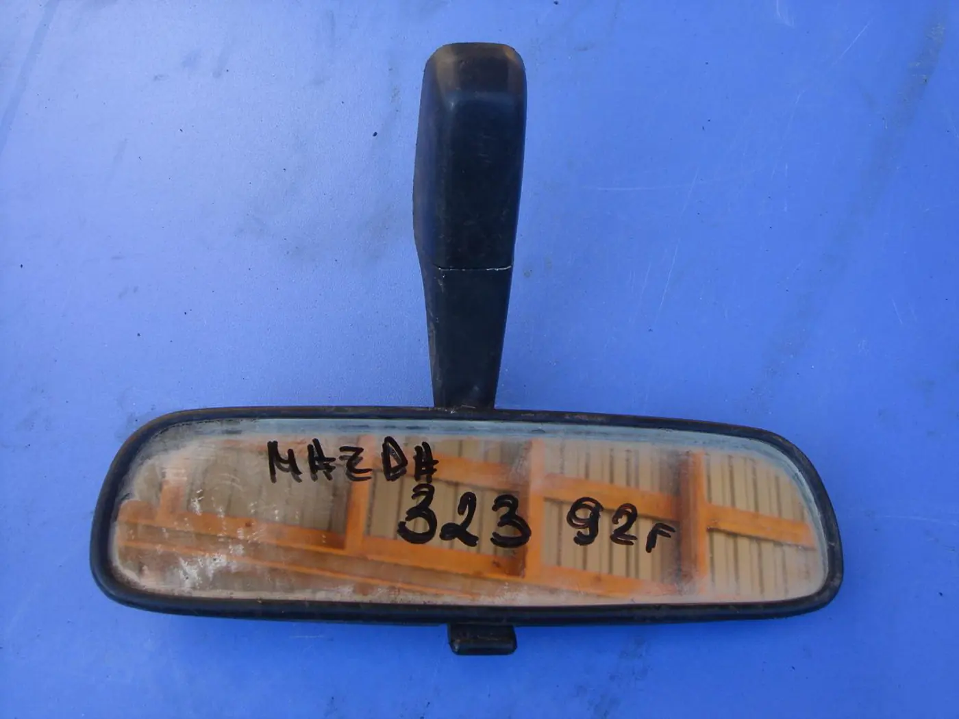 Зеркало салона к Mazda 323 1992