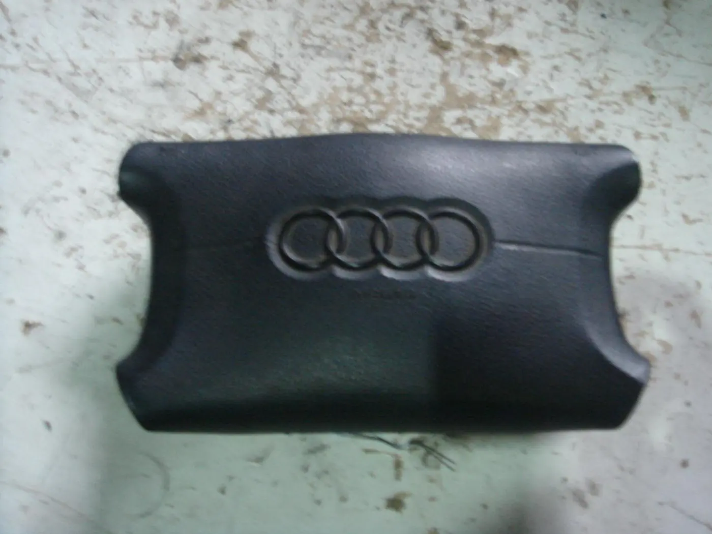 Подушка безопасности водителя к Audi A8 1995