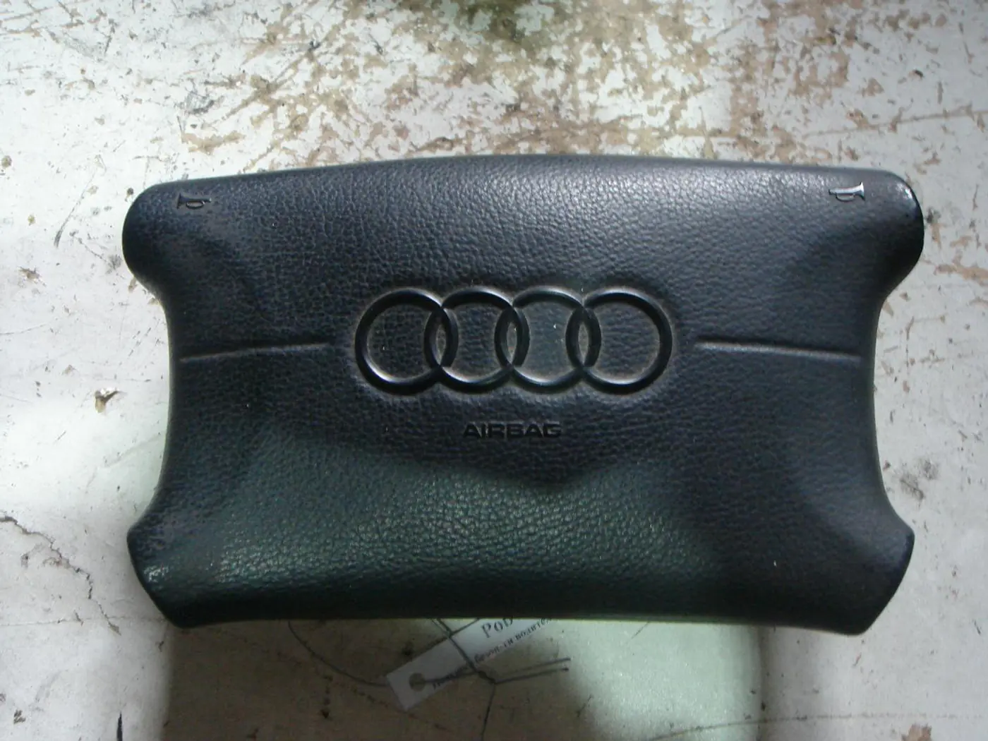 Подушка безопасности водителя к Audi A6 1994