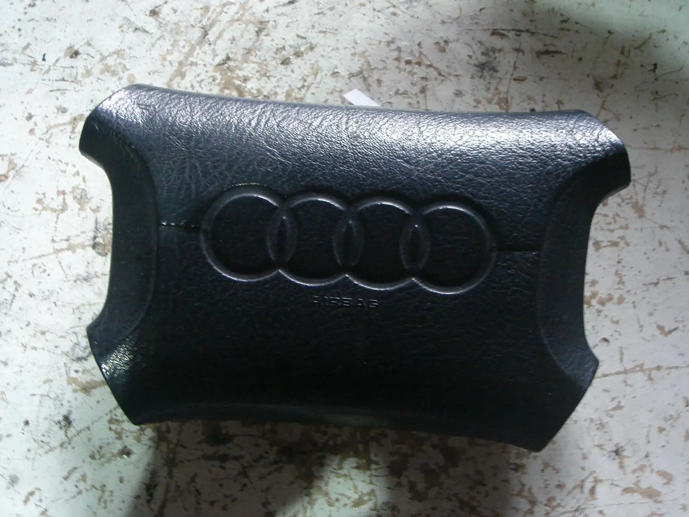 Подушка безопасности водителя к Audi 100 1992