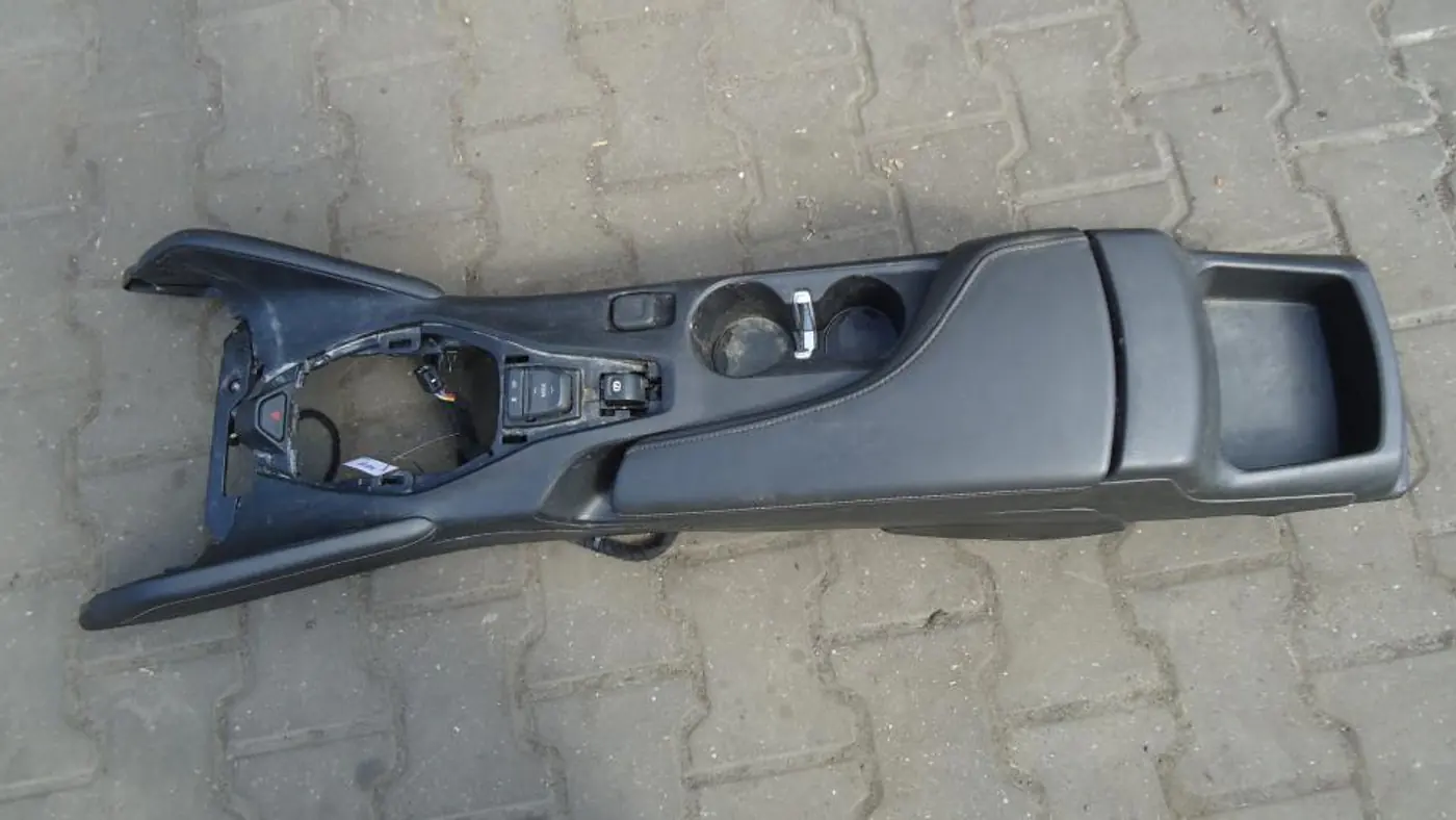 Подлокотник к Chevrolet Camaro 2019