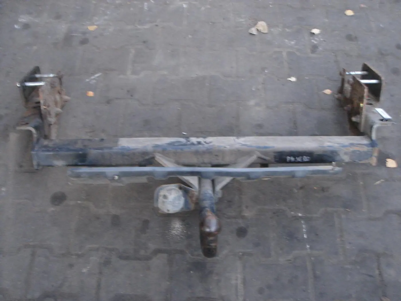 Прицепное устройство (фаркоп) к Mitsubishi Pajero 2001