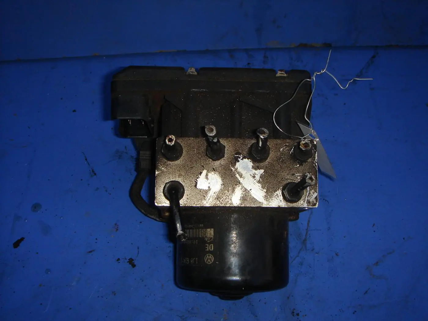 Блок ABS к Volkswagen Bora 2000