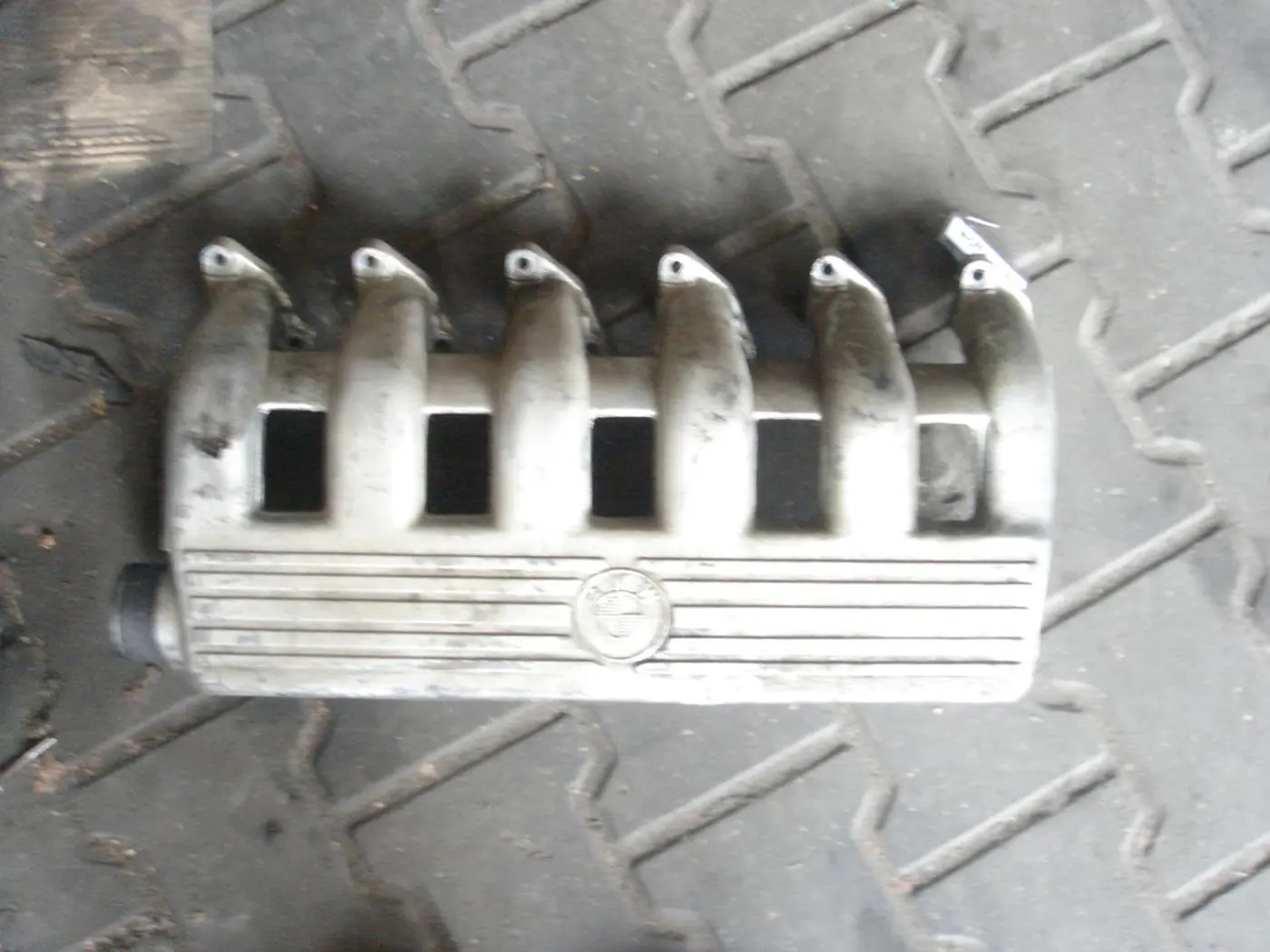 Коллектор впускной к BMW 3 1994