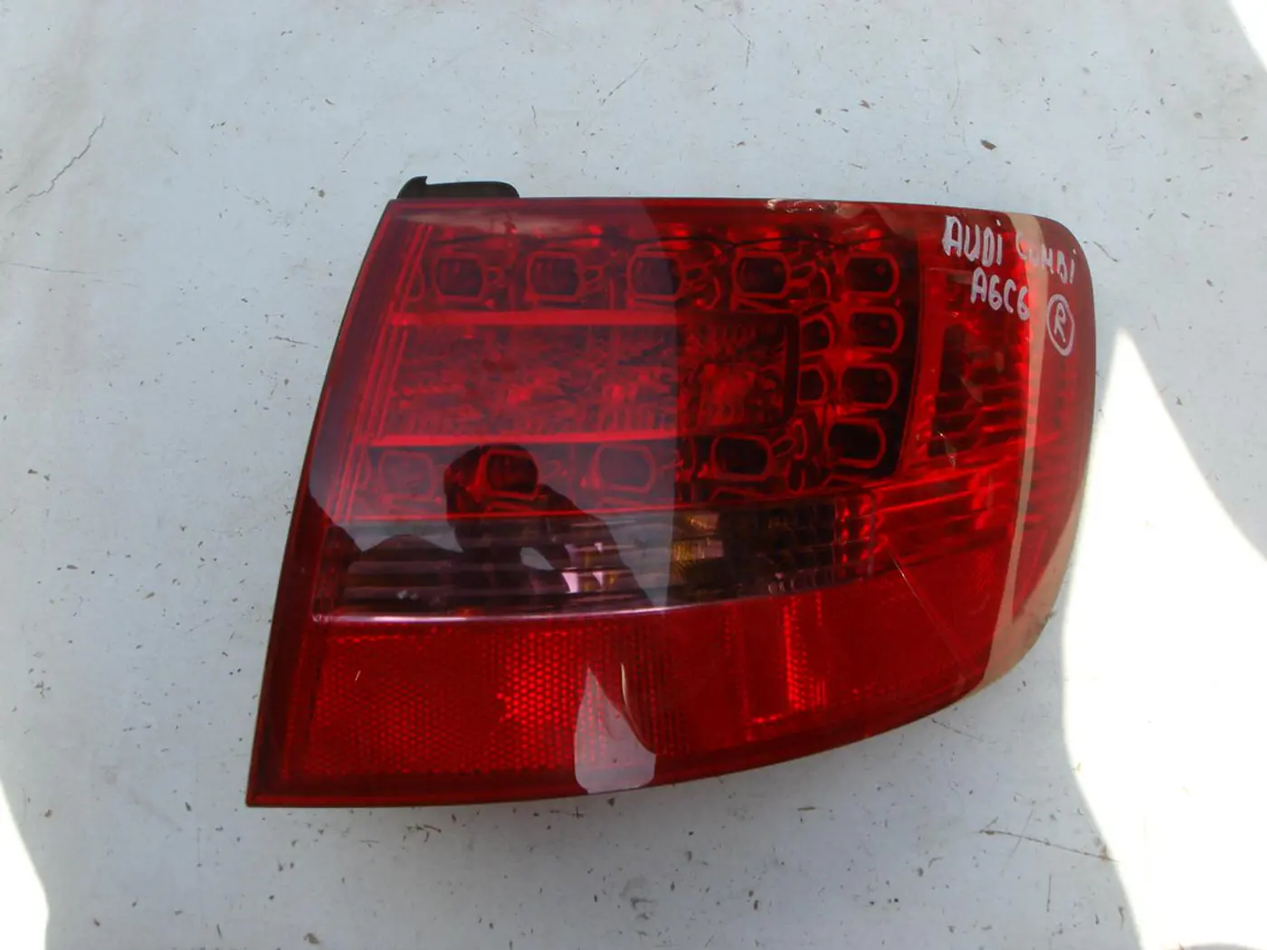 Фонарь задний правый к Audi A6 2007