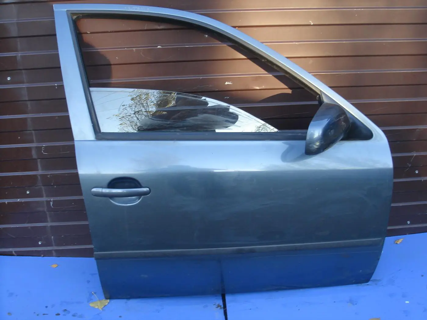 Стекло двери передней правой к Skoda Octavia 2004