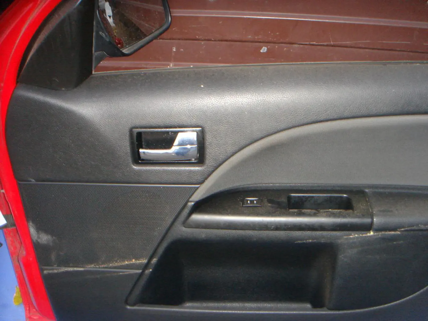 Ручка внутренняя передняя правая к Ford Mondeo 2005