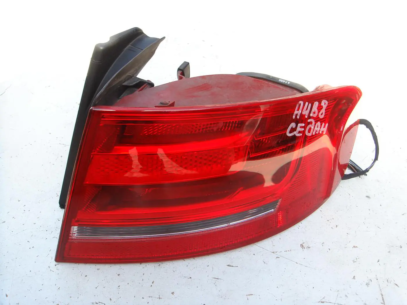 Фонарь задний правый к Audi A4 2009