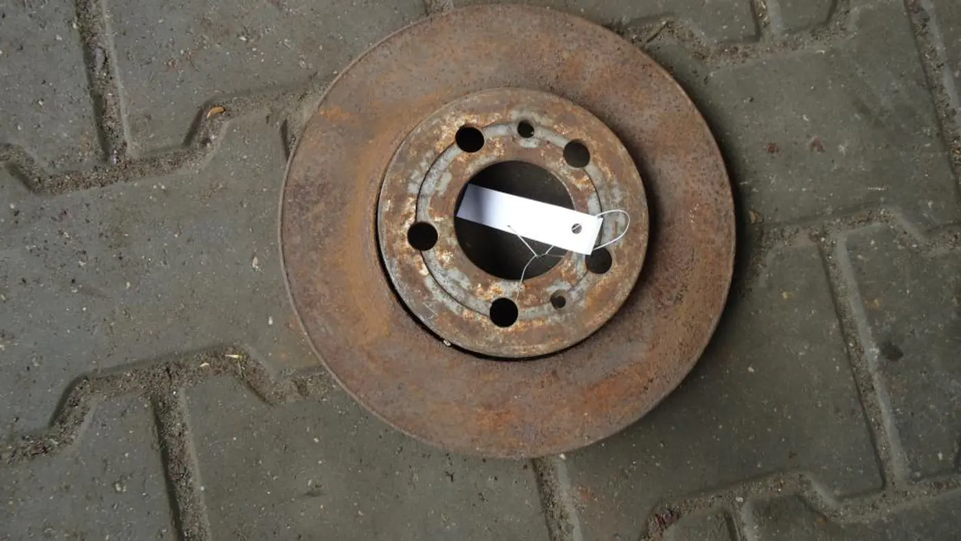 Диск тормозной передний к Volkswagen Bora 2000