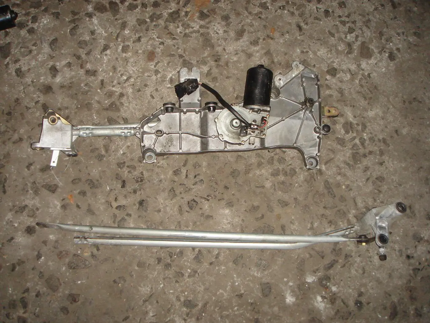 Механизм стеклоочистителя (трапеция дворников) к Citroen C6 2004