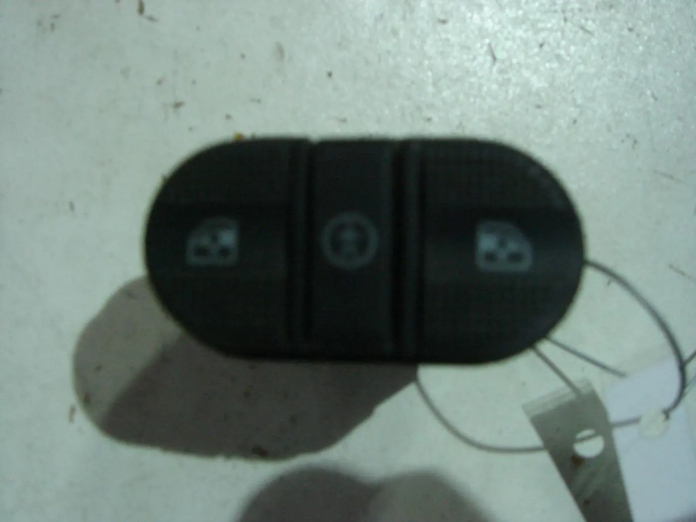 Кнопка стеклоподъемника к Ford Galaxy 1996