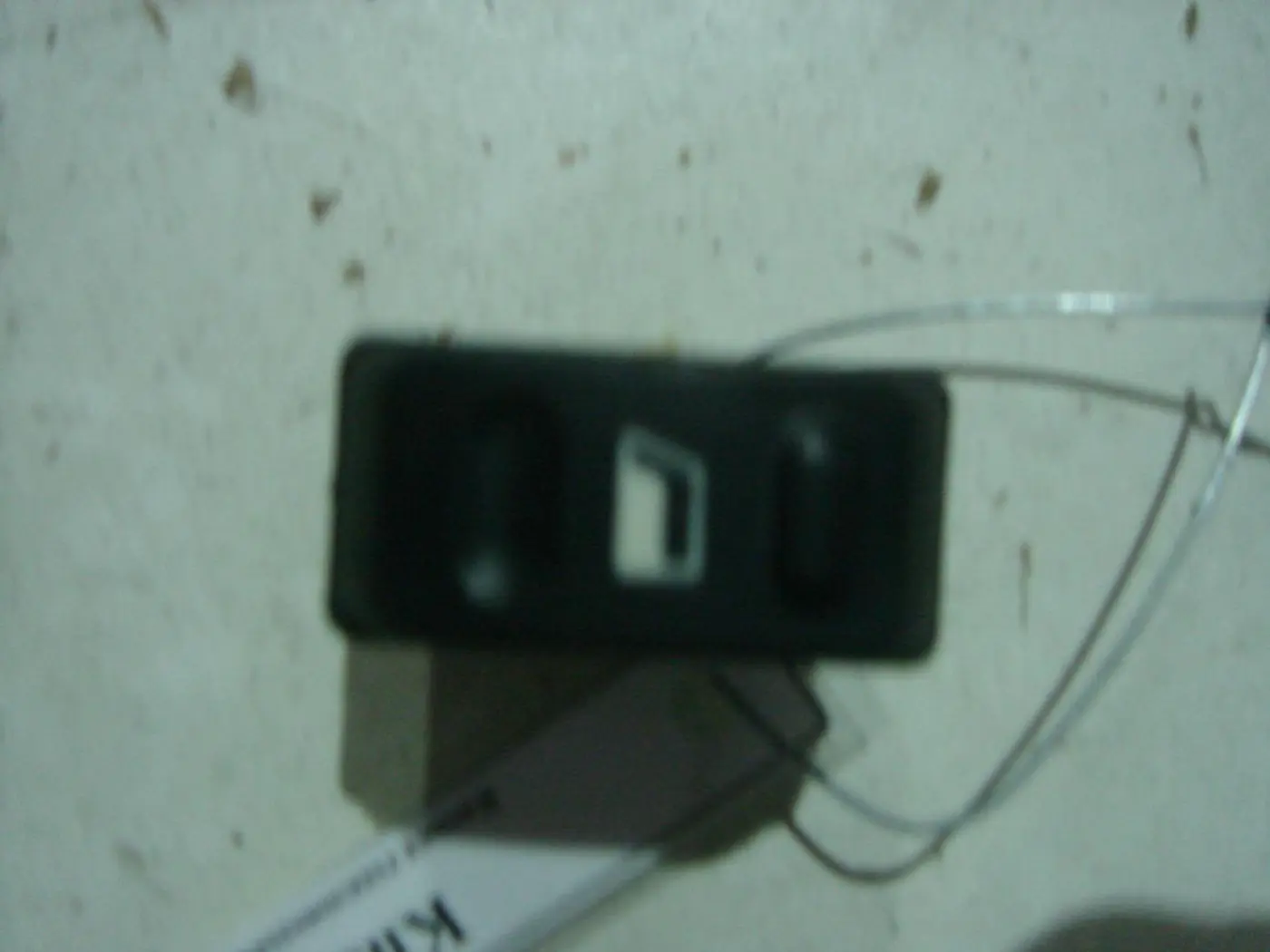 Кнопка стеклоподъемника к Citroen C3 2001