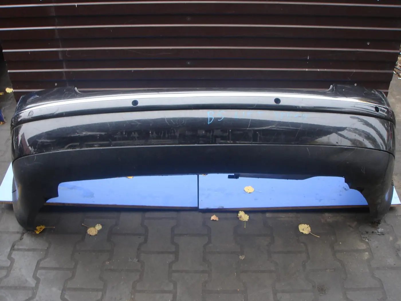 Бампер задний к Volkswagen Passat 2002