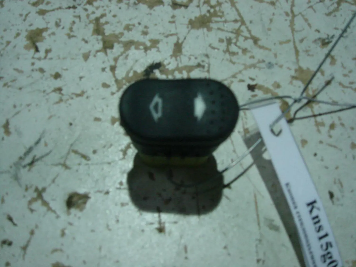 Кнопка стеклоподъемника к Ford Focus 1999