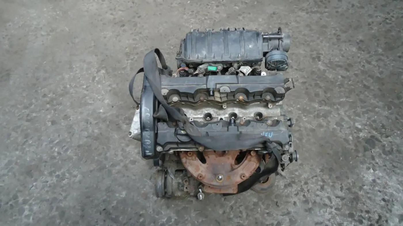 Двигатель к Peugeot 207 2006
