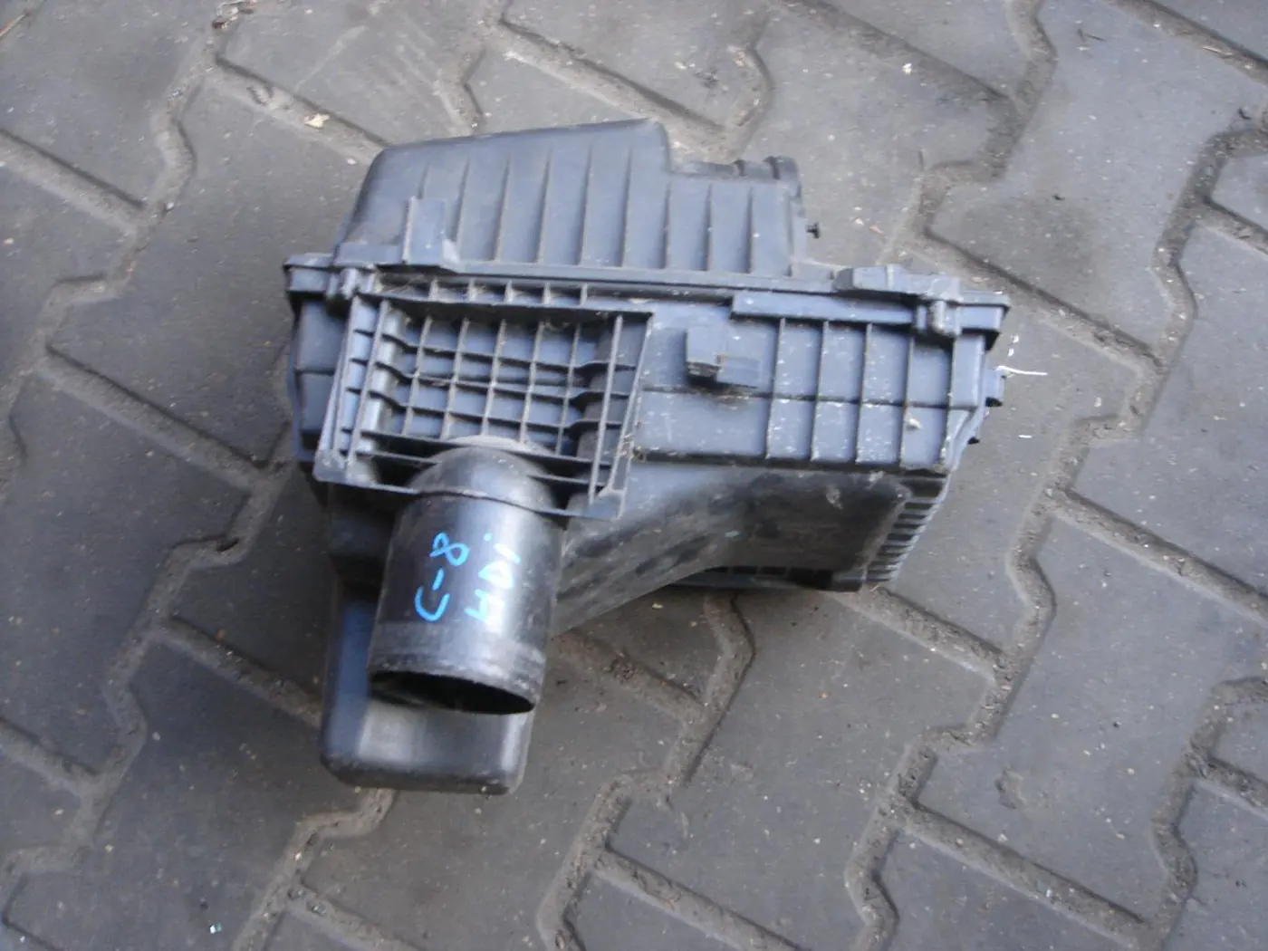 Корпус воздушного фильтра к Citroen C8 2003