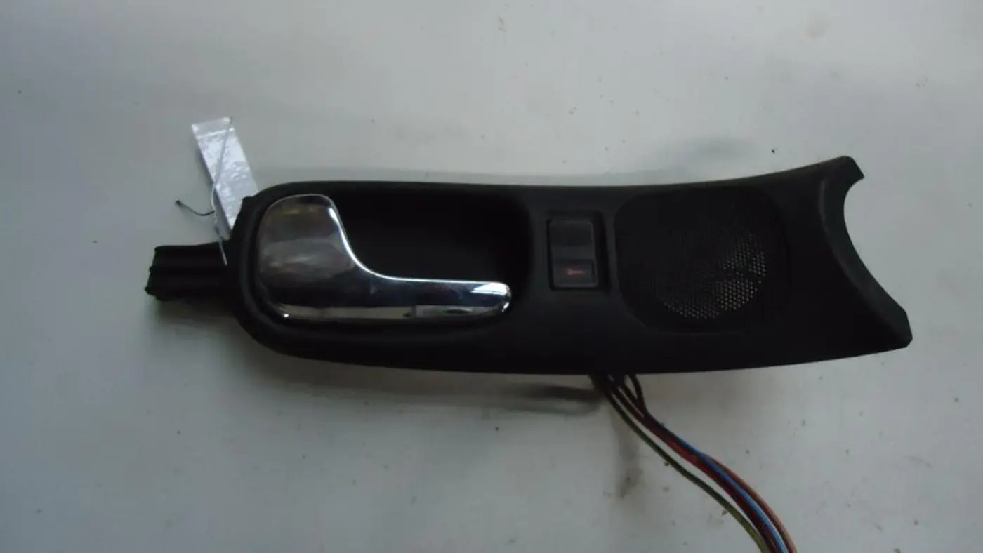 Ручка внутренняя передняя левая к Audi A4 1998