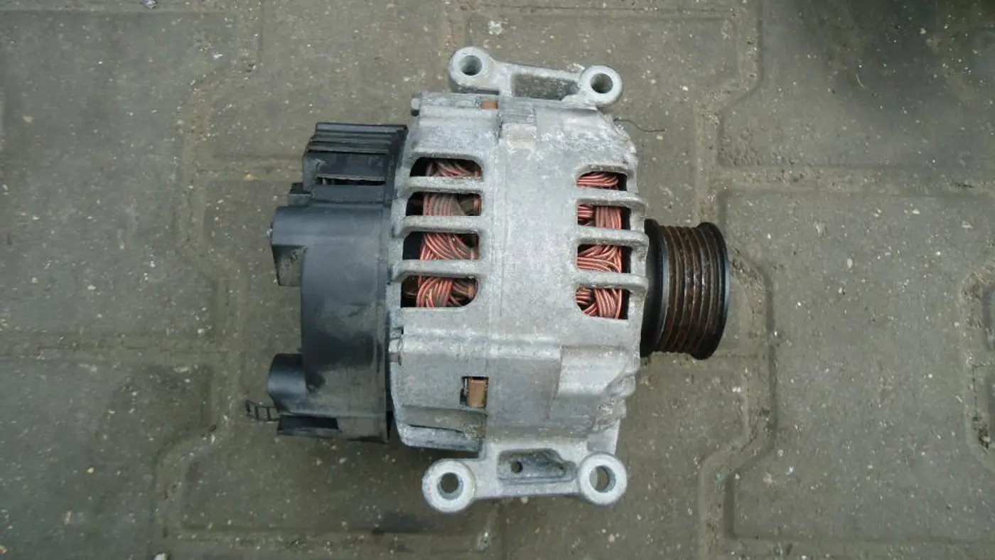 Генератор к Audi A6 2003
