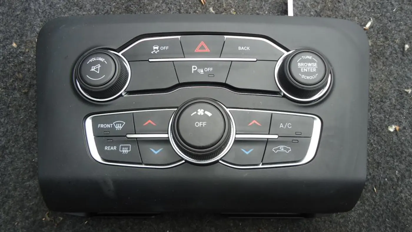 Блок управления печки/климат-контроля к Dodge Charger 2015