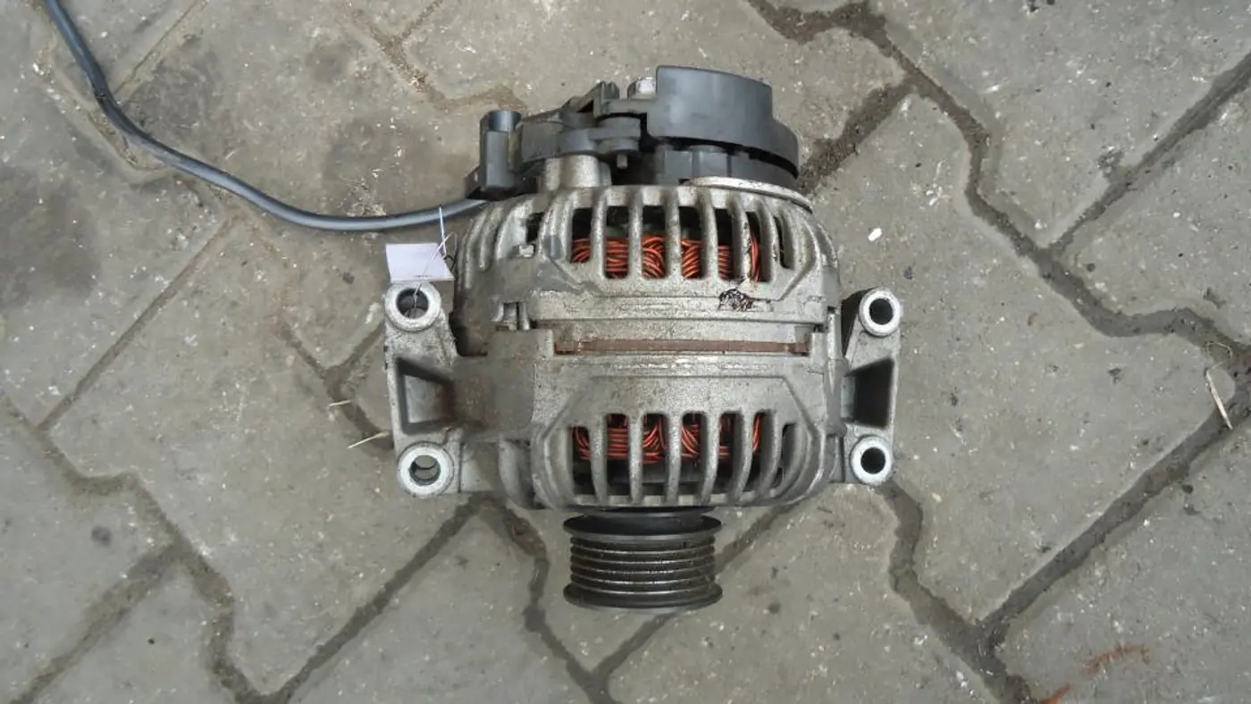 Генератор к Audi A4 2003