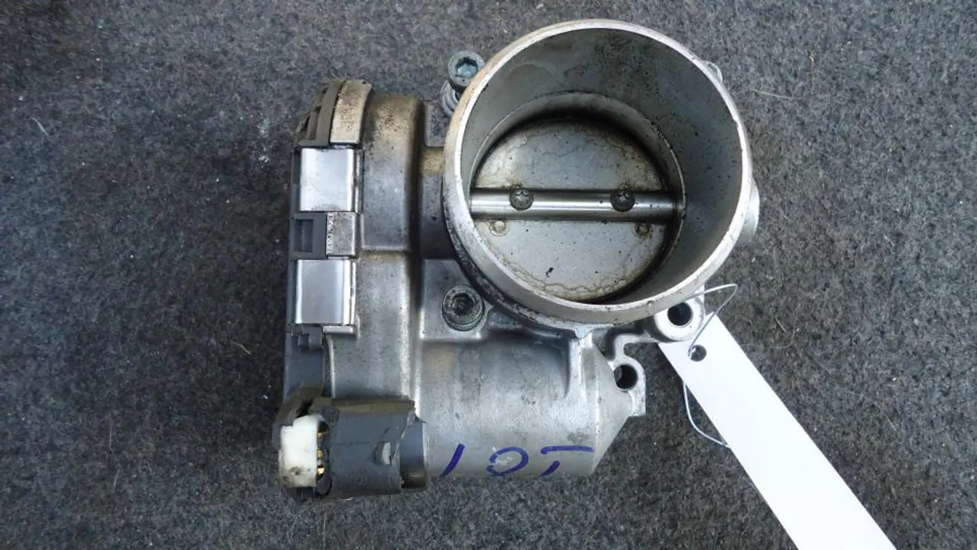 Заслонка дроссельная к Audi A4 1998