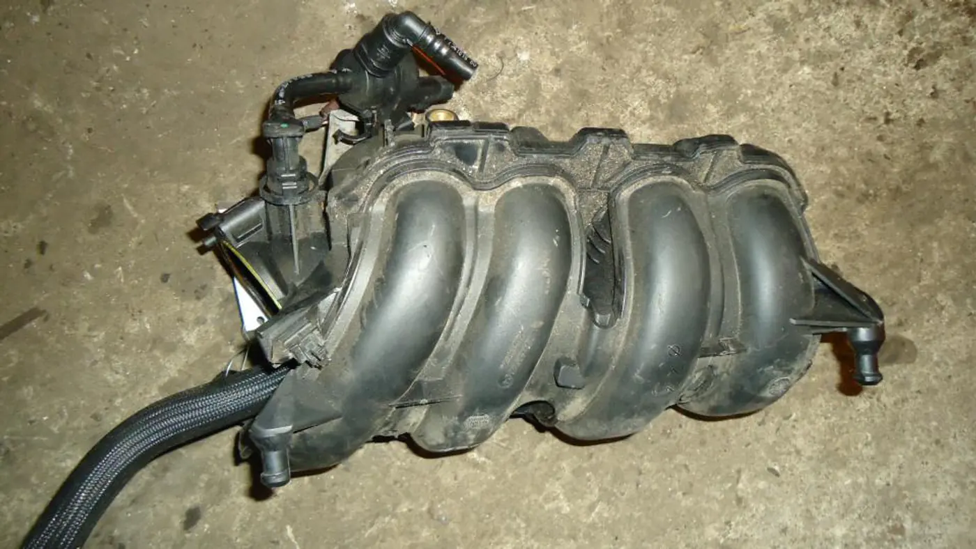 Коллектор впускной к Peugeot 207 2008