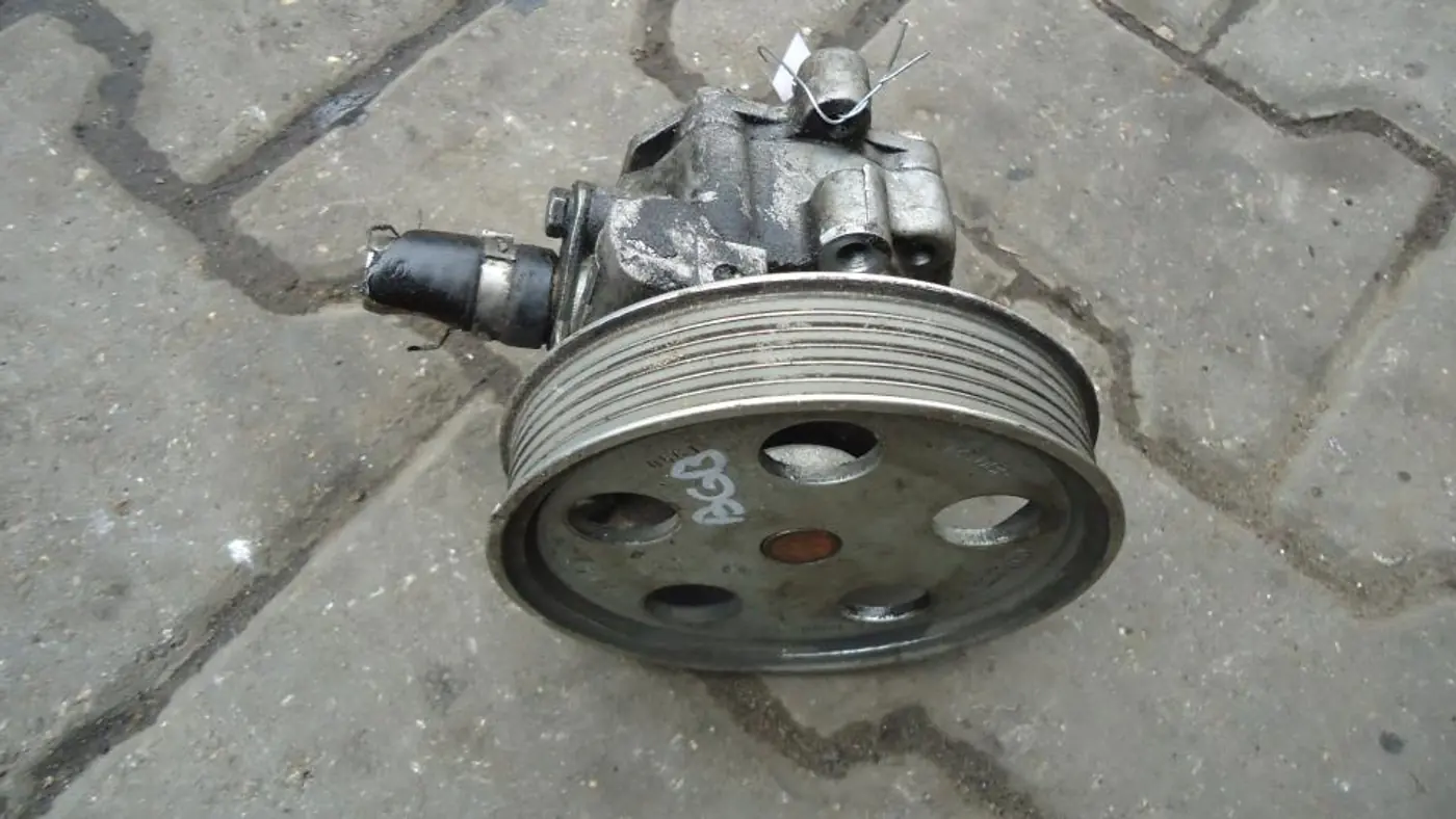Насос гидроусилителя руля к Audi A4 2006