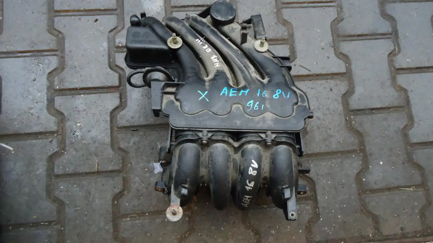 Коллектор впускной к SEAT Toledo 1999
