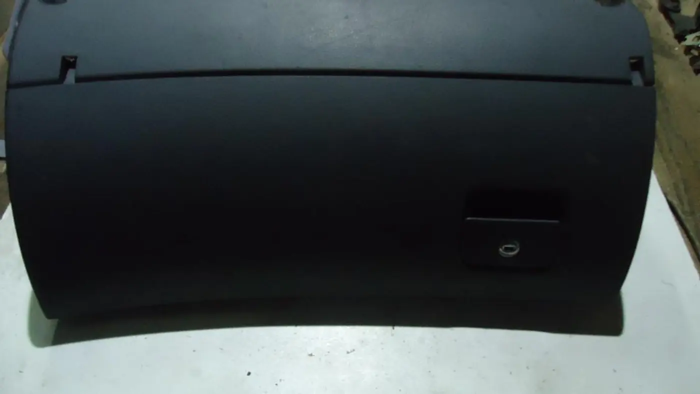Бардачок к Audi A6 1998
