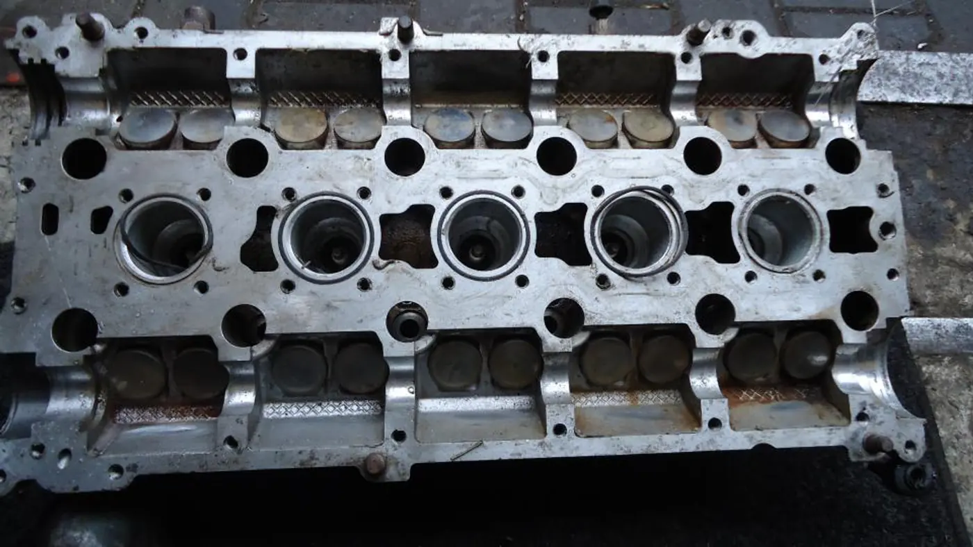 Головка блока цилиндров к Volvo 850 1996