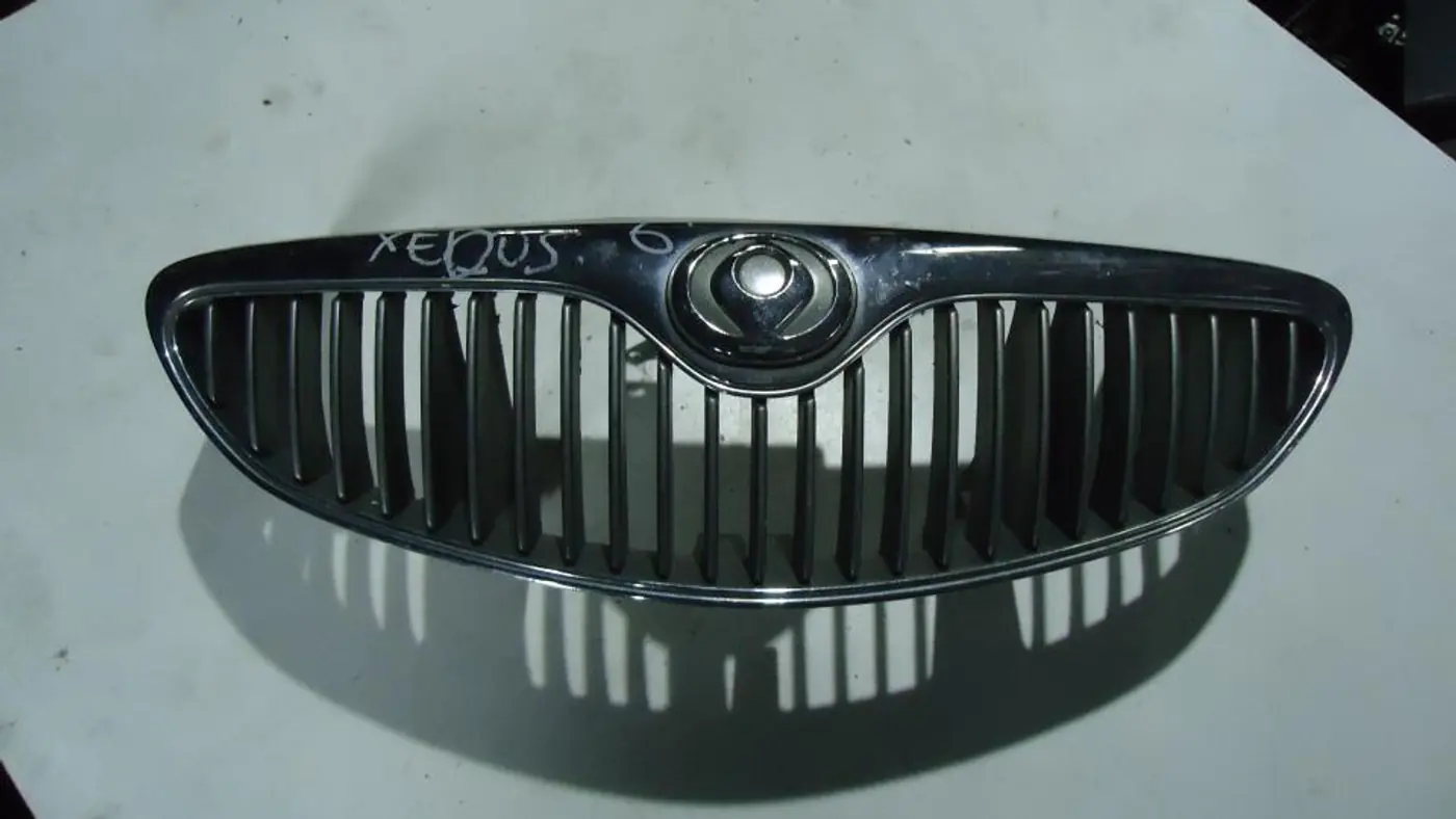 Решетка радиатора к Mazda Xedos 6 1994