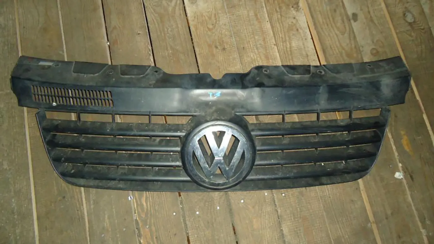 Решетка радиатора к Volkswagen Multivan 2006