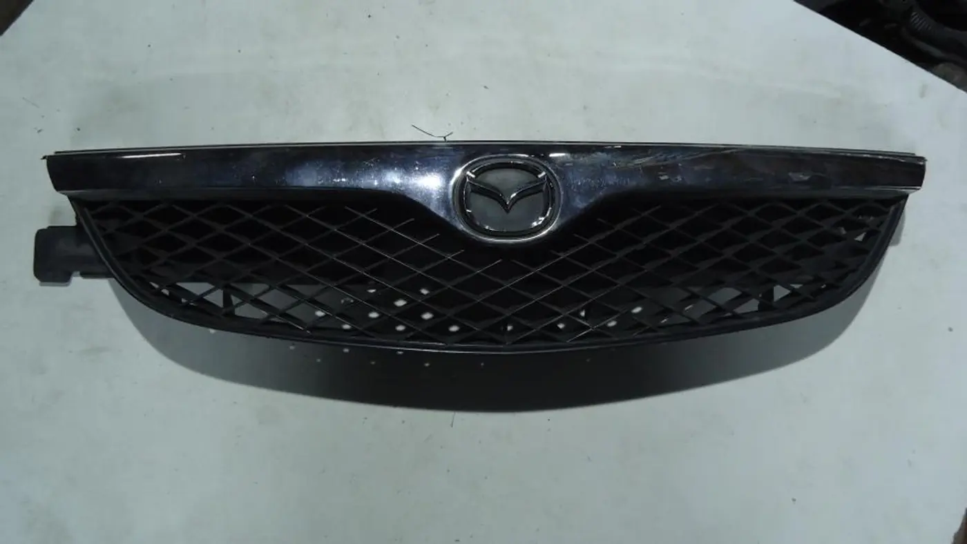 Решетка радиатора к Mazda 626 1998