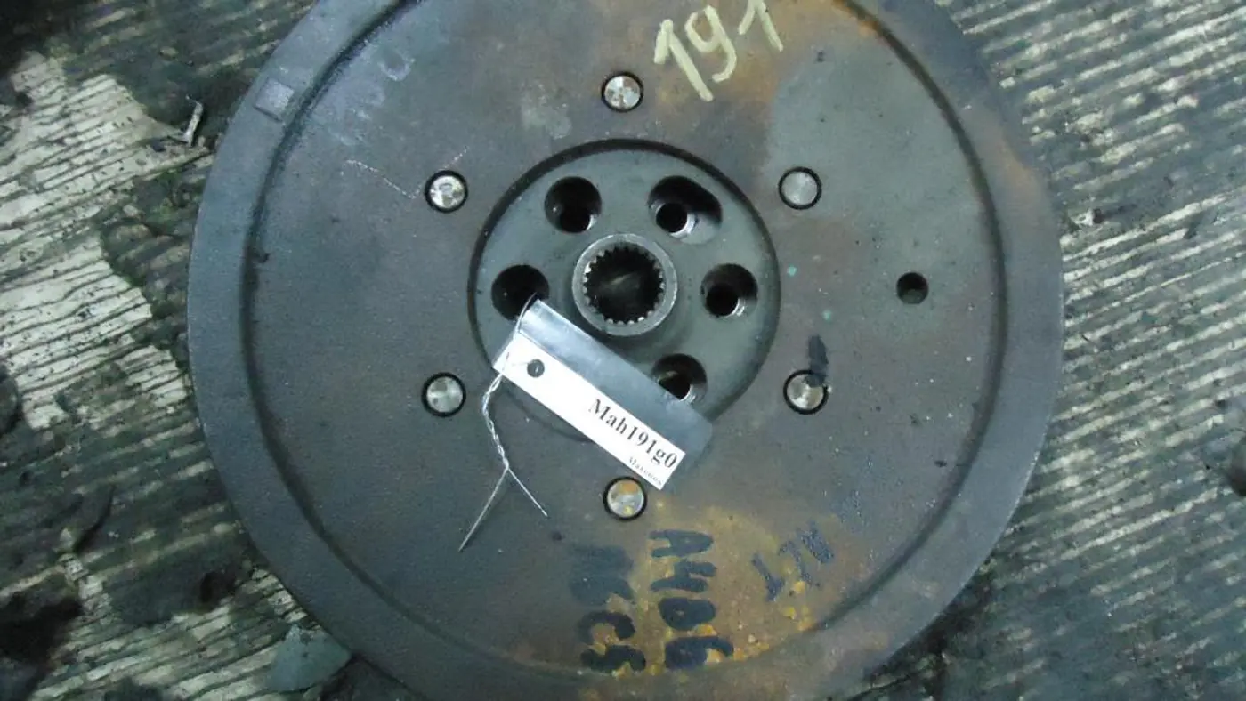 Маховик к Audi A4 2001