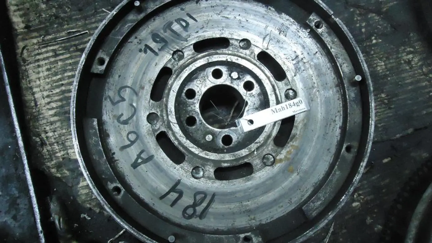 Маховик к Audi A6 1999